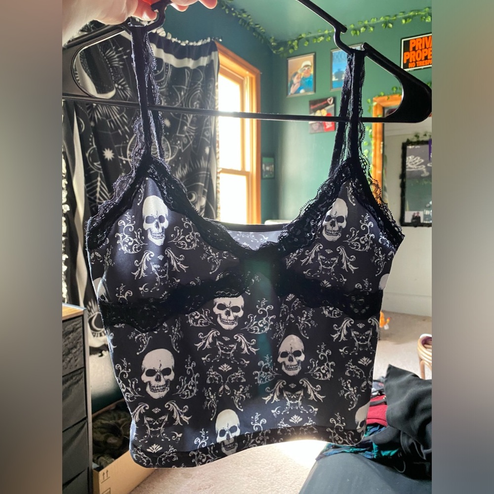 Cute Skeleton Lace Tank Crop Top; Size S